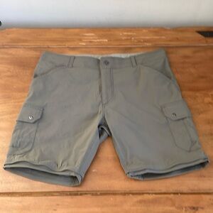 Kuhl Nylon Cargo Shorts Size 38